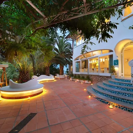Infinity In Nerano, Sorrento Coast فيلة