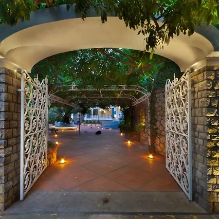 Infinity In Nerano, Sorrento Coast Villa *